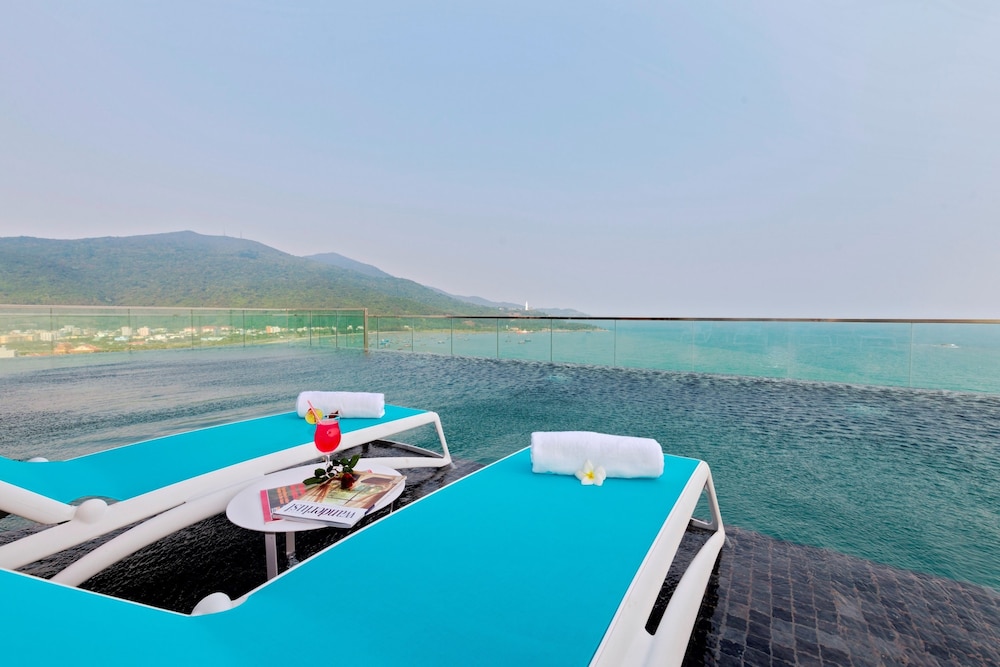The Code Hotel And Spa 21/50