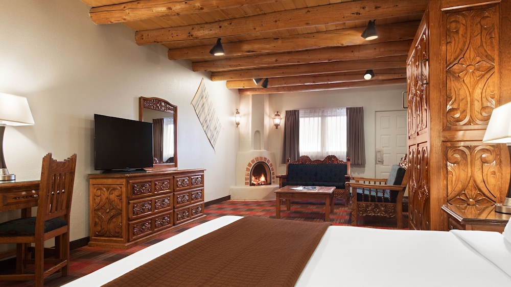 Sagebrush Inn Suites 10/81