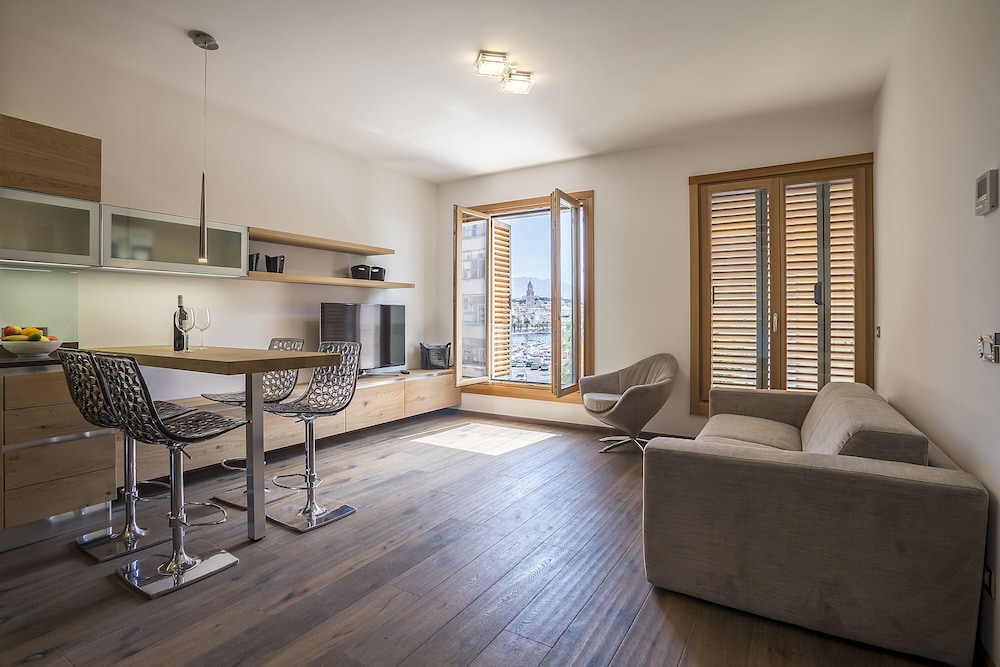 Seaview Luxury Retreat 23/42