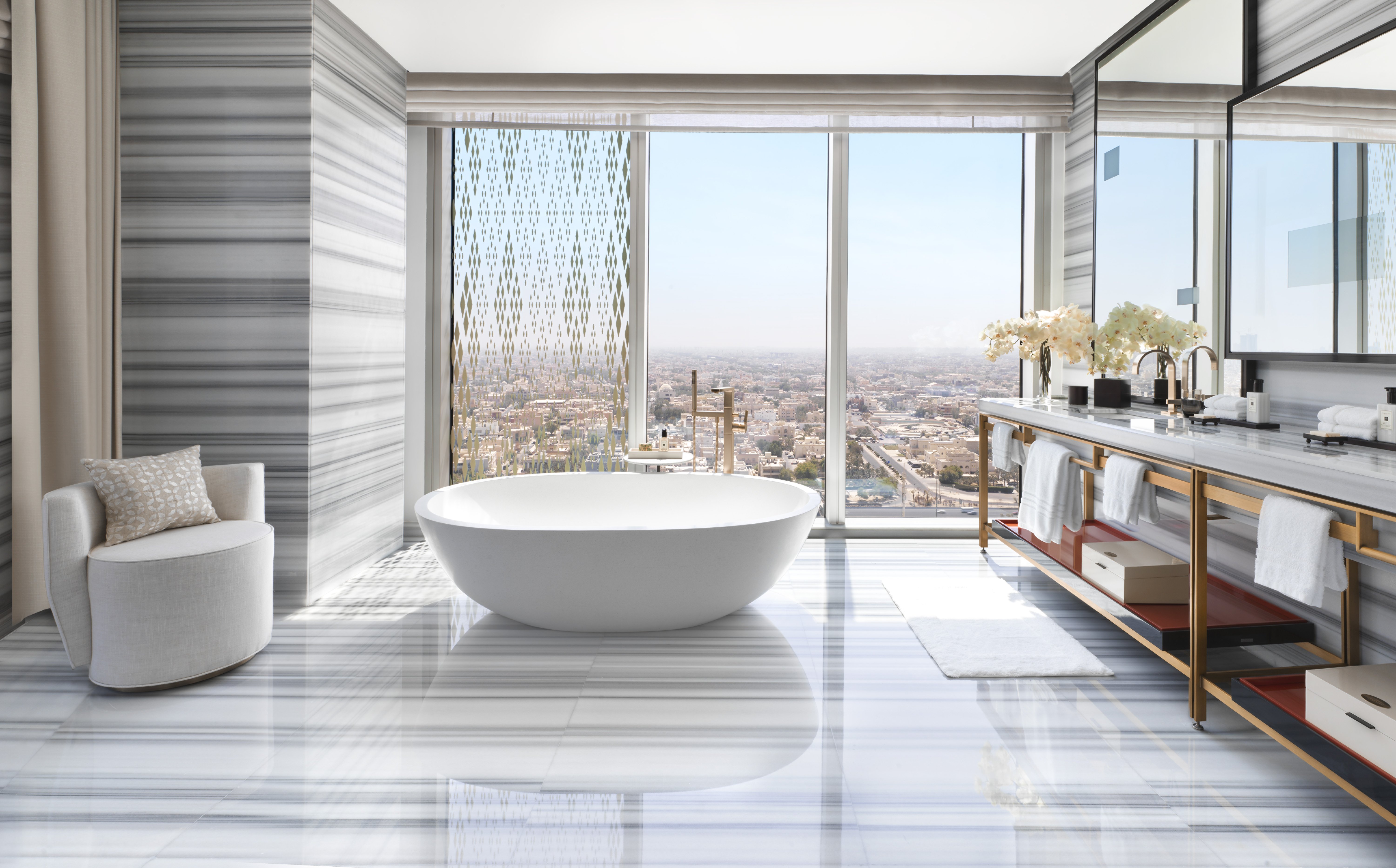 Four Seasons Hotel Kuwait at Burj Alshaya 77/78