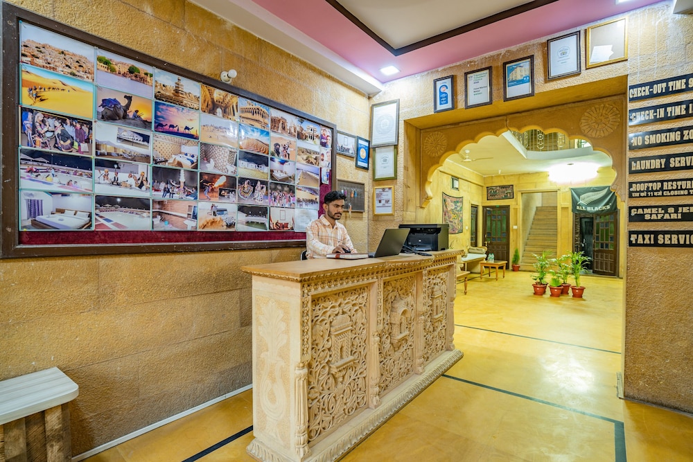 Hotel Marina Mahal 8/50