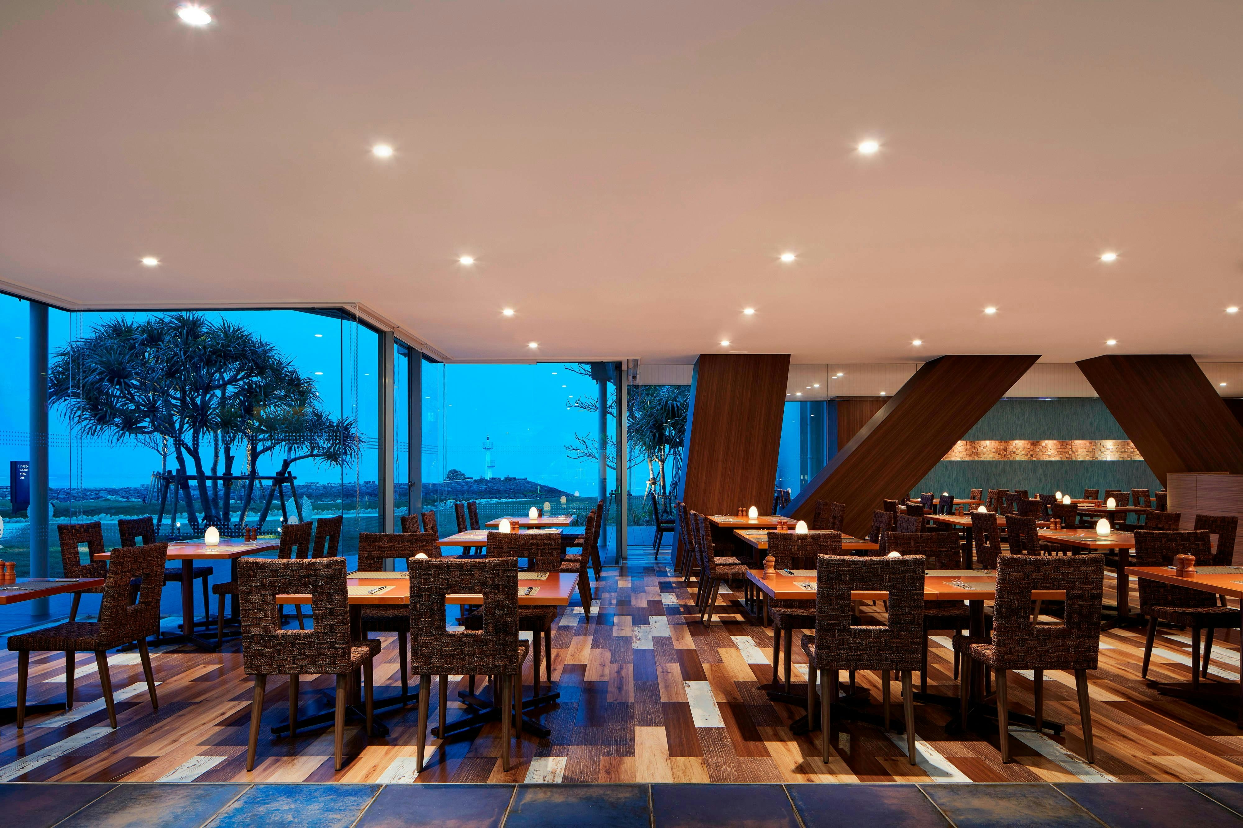 Sheraton Okinawa Sunmarina Resort 29/50