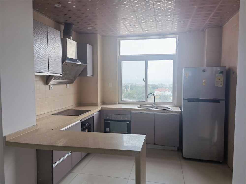 Chateau Towers Hotel Apartment 33/33