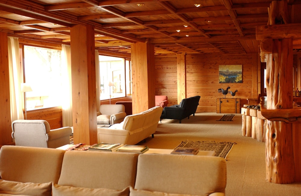 Isla Victoria Lodge 22/44