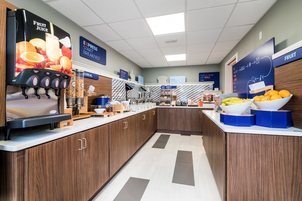 Holiday Inn Express Plymouth, an IHG Hotel 33/41