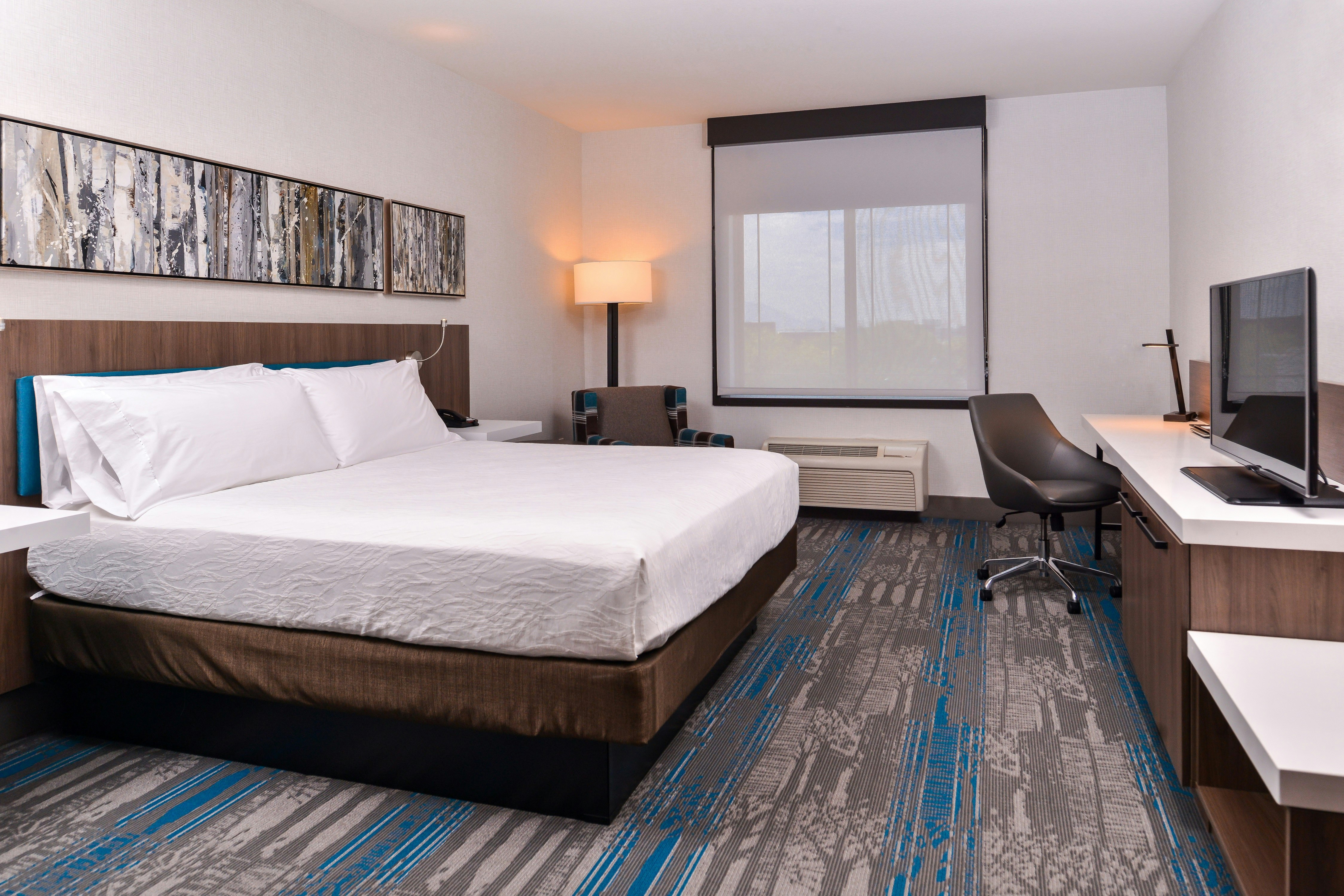 ROOM, KING BED