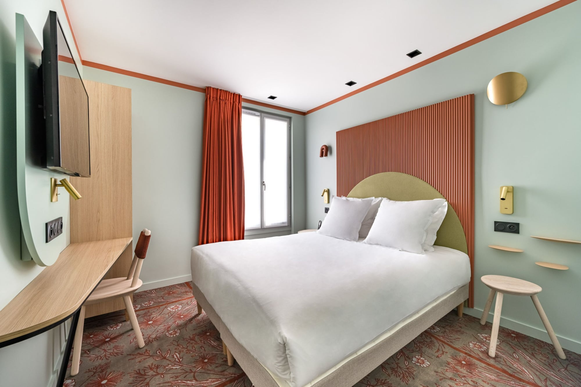 SUPERIOR, DOUBLE BED