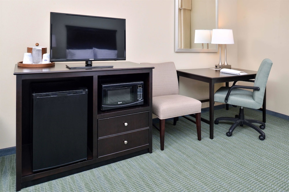 Hampton Inn and Suites Mount Joy Lancaster West 39/43