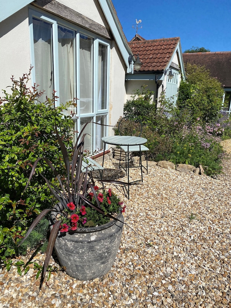 Munden House 30/50