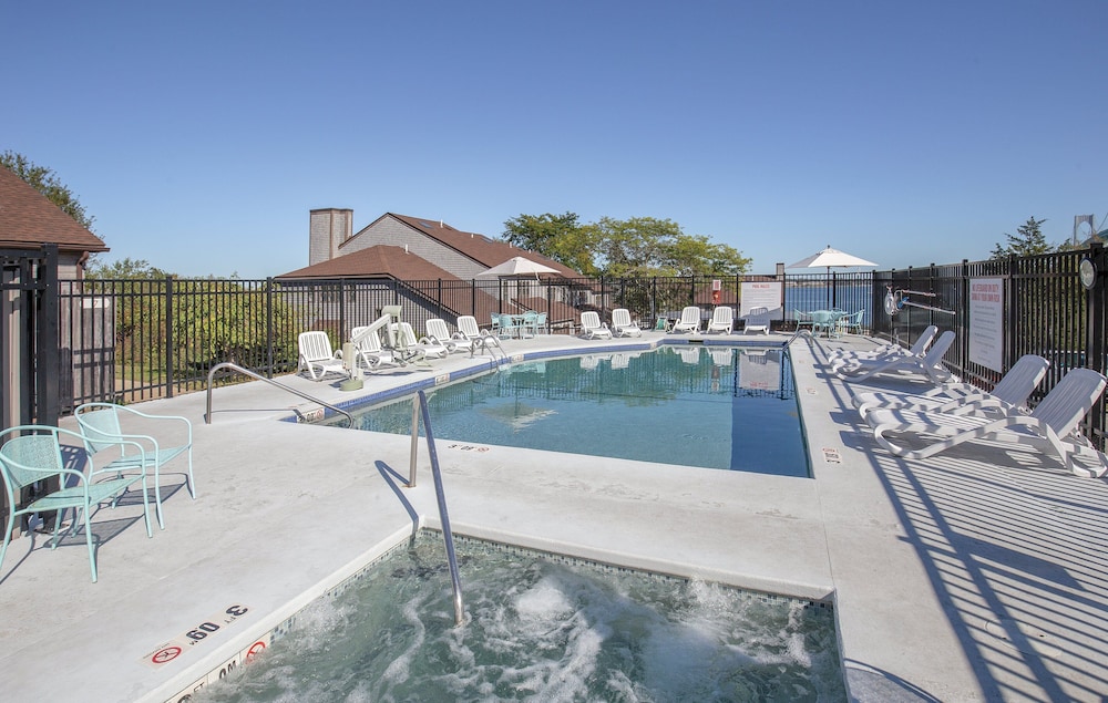 Club Wyndham Newport Overlook 23/50