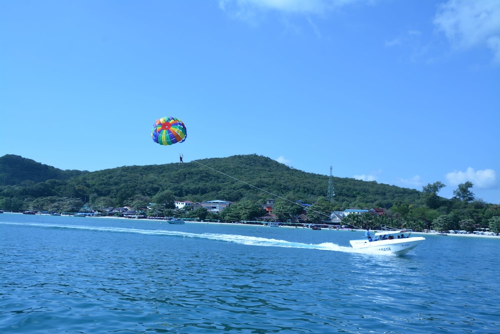 The C Samet Beach Resort 70/78