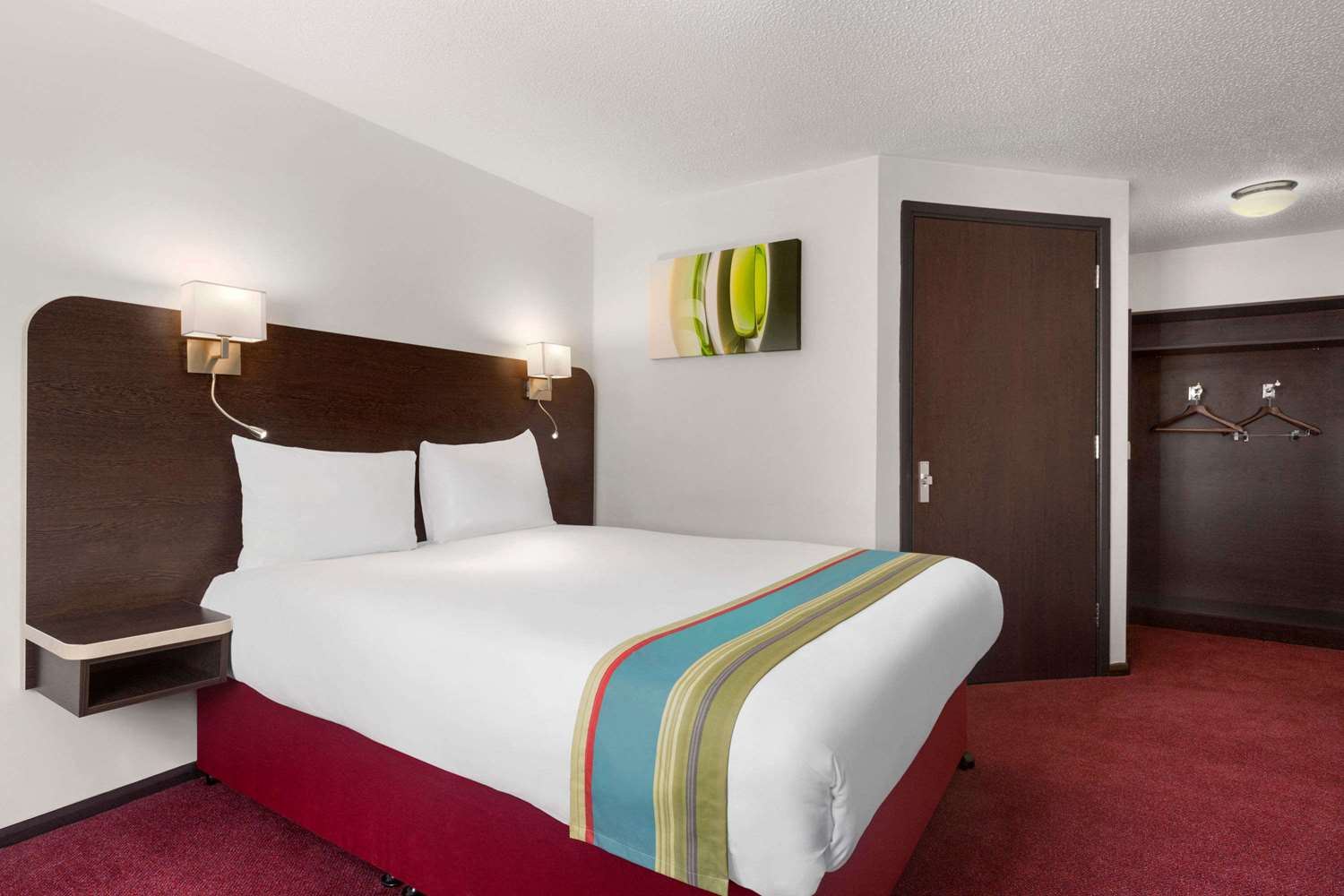 Ramada by Wyndham South Mimms M25 7/20