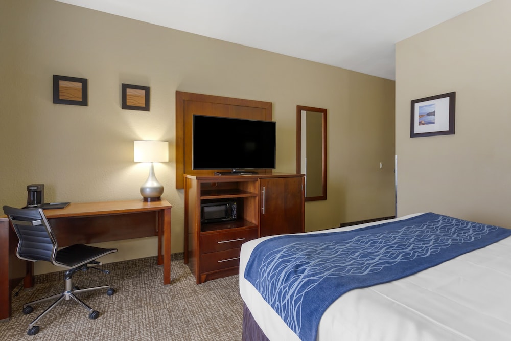 Comfort Inn & Suites Woods Cross - Salt Lake City North 16/43