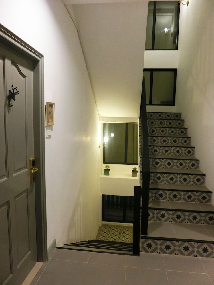 Bloom Boutique Hotel And Cafe 16/34
