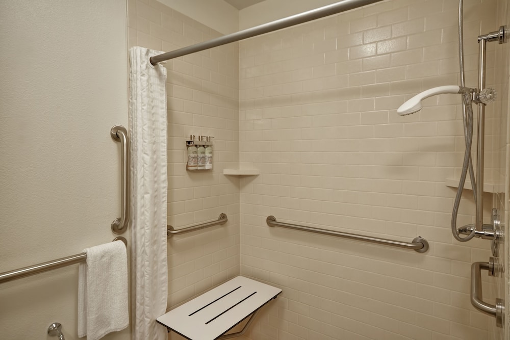 Candlewood Suites Smyrna Nashville 10/50