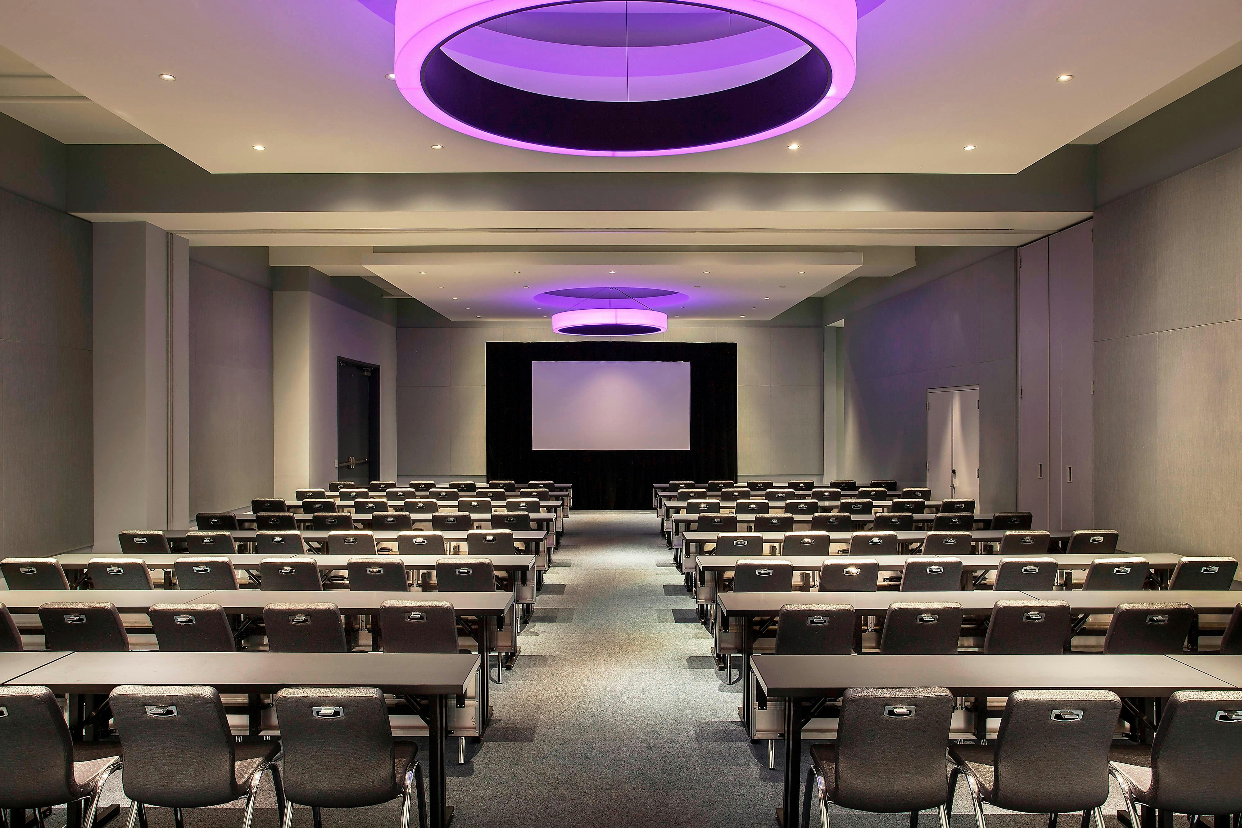 Aloft Boston Seaport 38/47