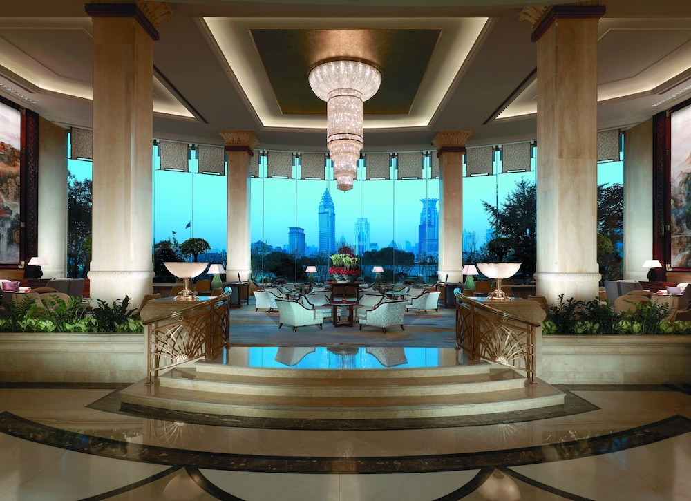 Pudong Shangri La 7/77