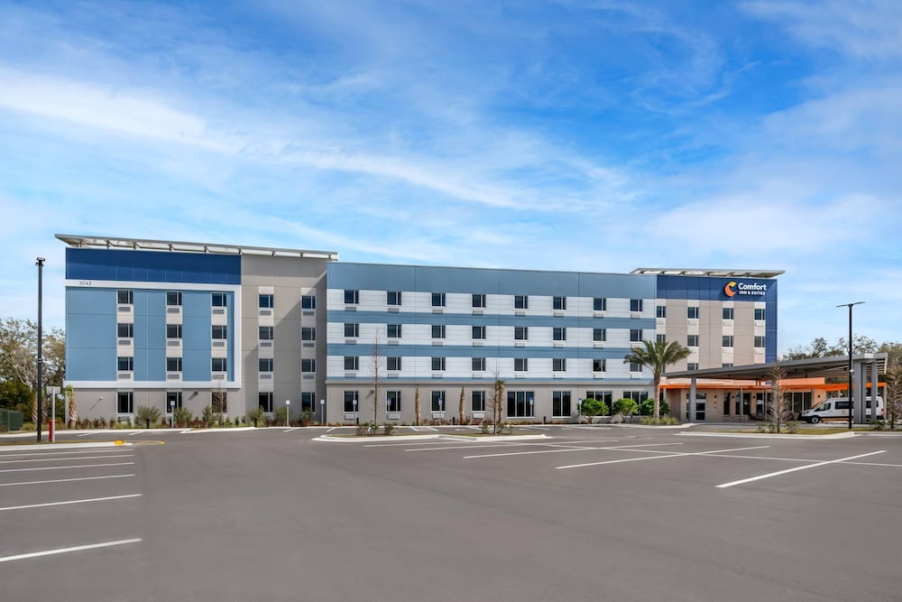 Comfort Inn & Suites Orlando Sanford Airport 8/54