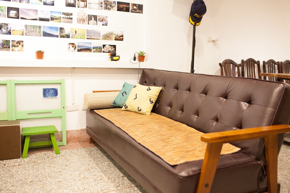 Chesdon Hostel 25/36