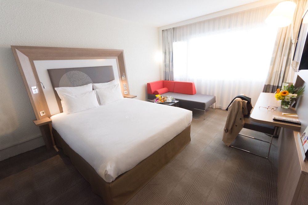 NOVOTEL CHARTRES 12/70