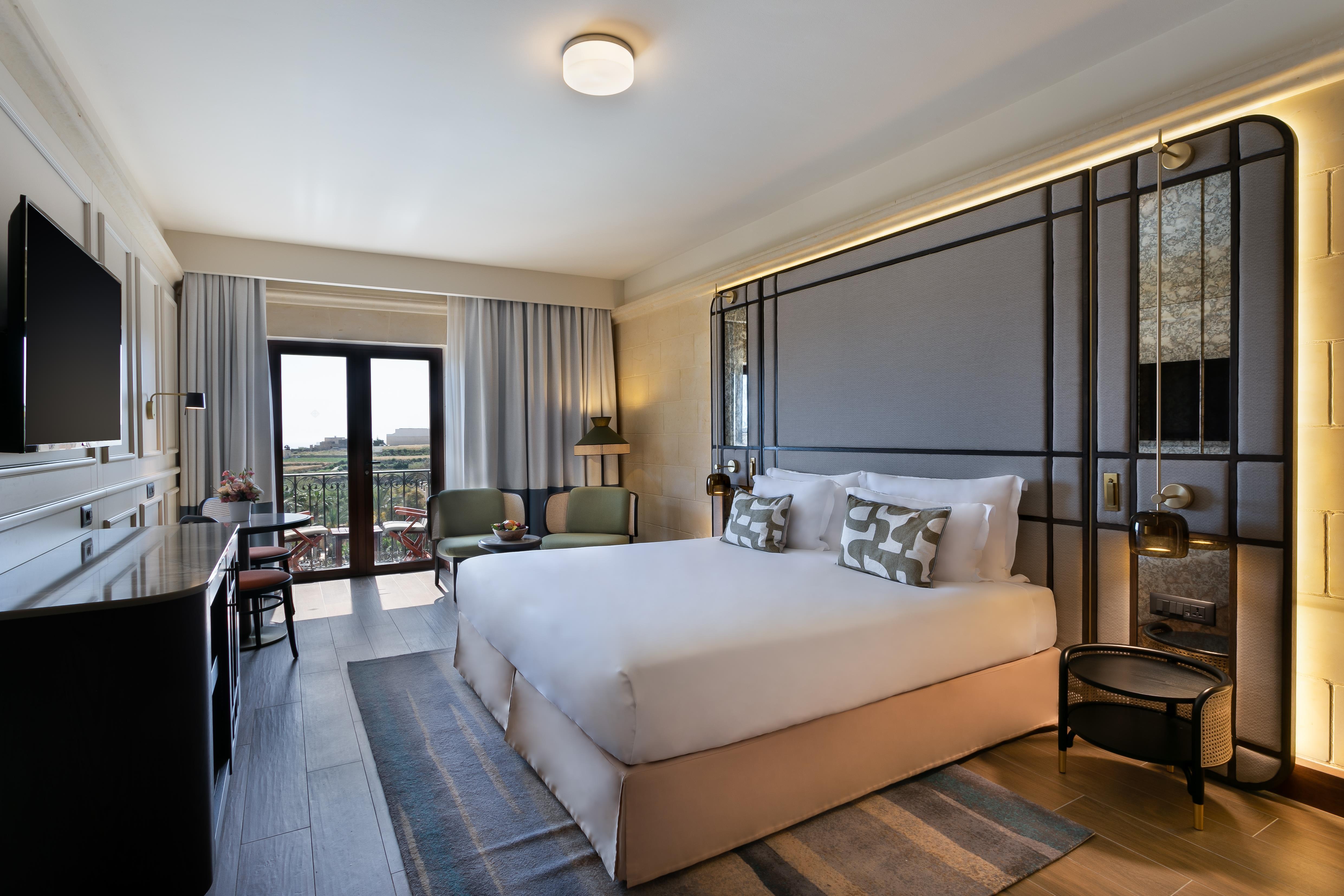 Superior, King Bed, Country View