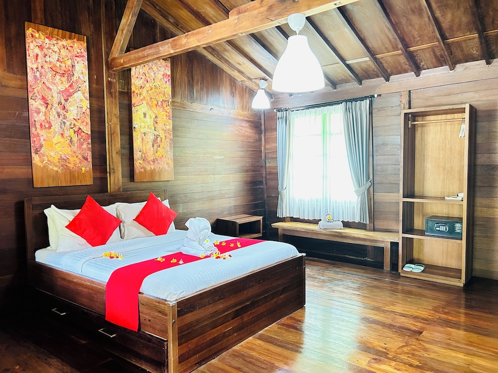 Avery Coconut Island Hotel and Beach Resort 21/47