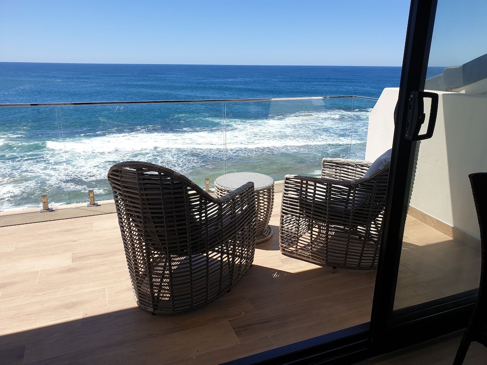 Ocean Front Motel 47/59