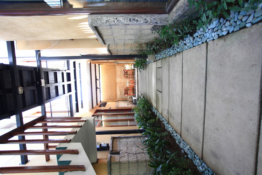 Sanur Seaview Hotel 56/58