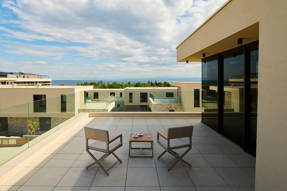 Petram Resort & Residences 7/68