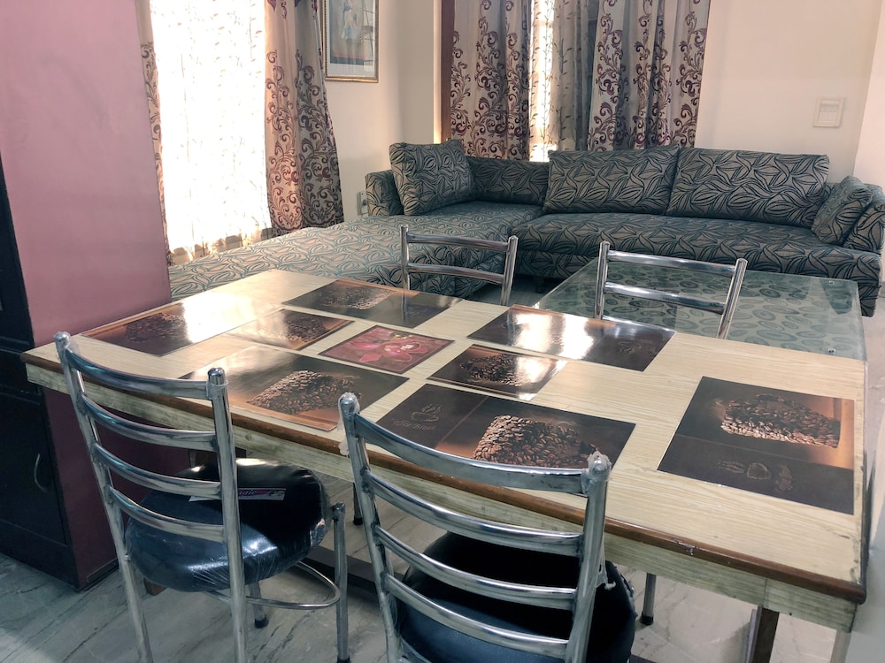 Utsav Bed & Breakfast 16/23