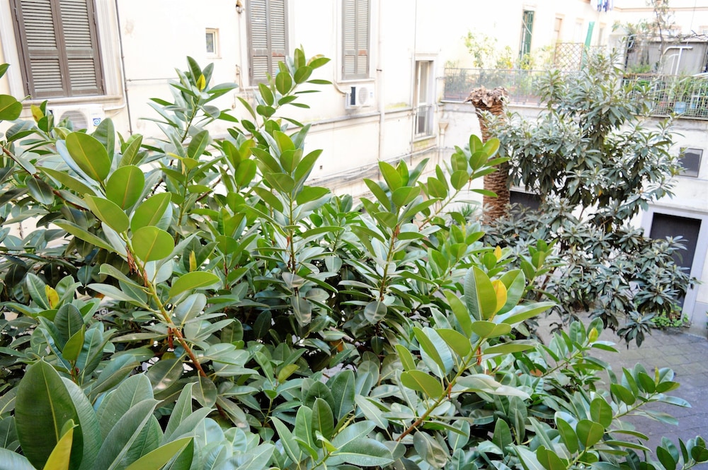 Napoli Station B&B 39/48