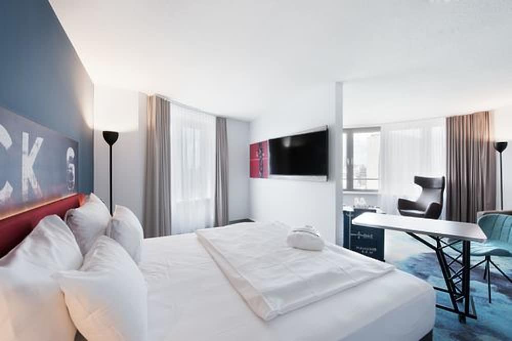 MERCURE HOTEL HAMBURG CITY 15/73