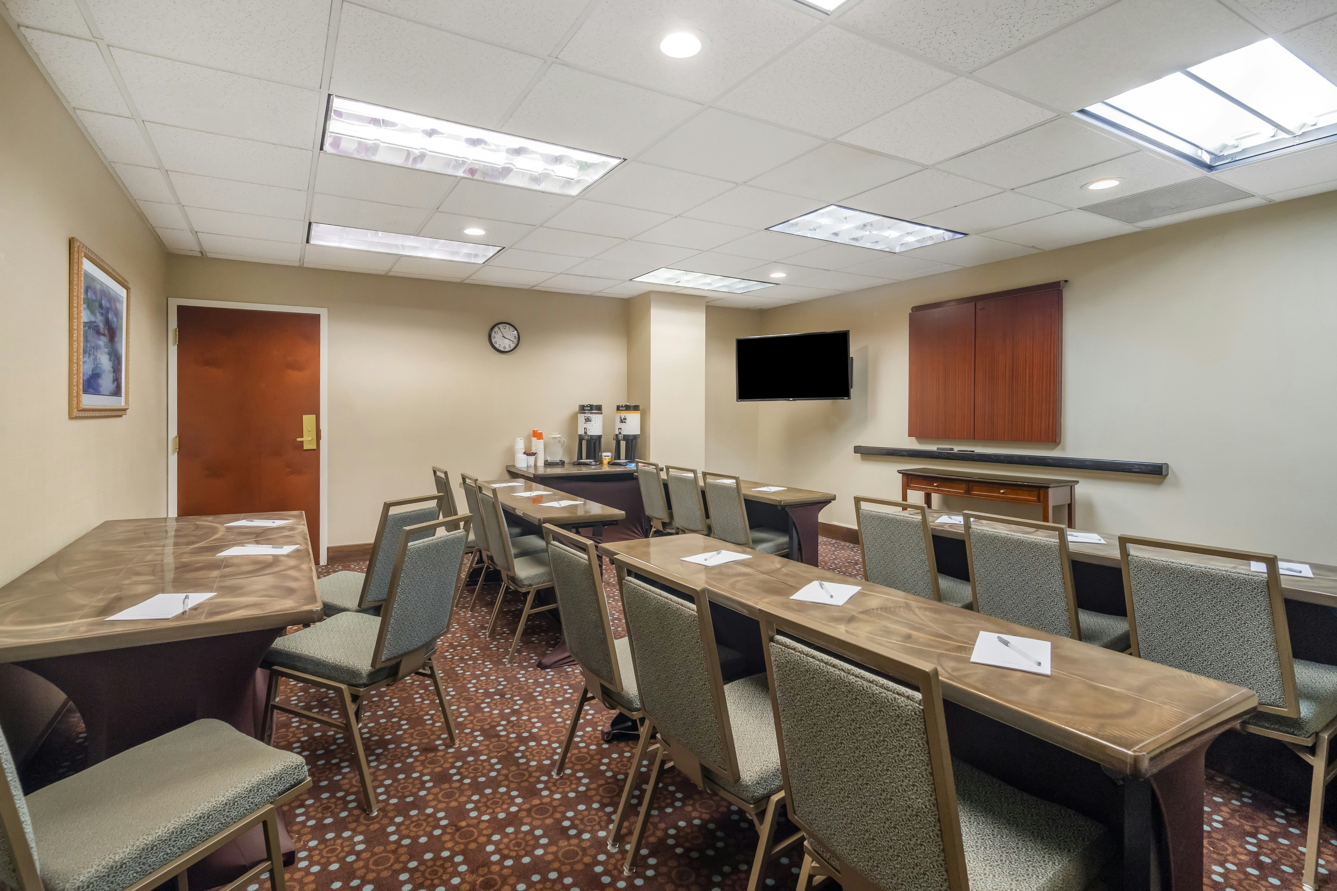 Hampton Inn Terre Haute 55/59