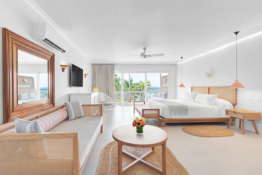 Couples Sans Souci - Adults Only 44/73