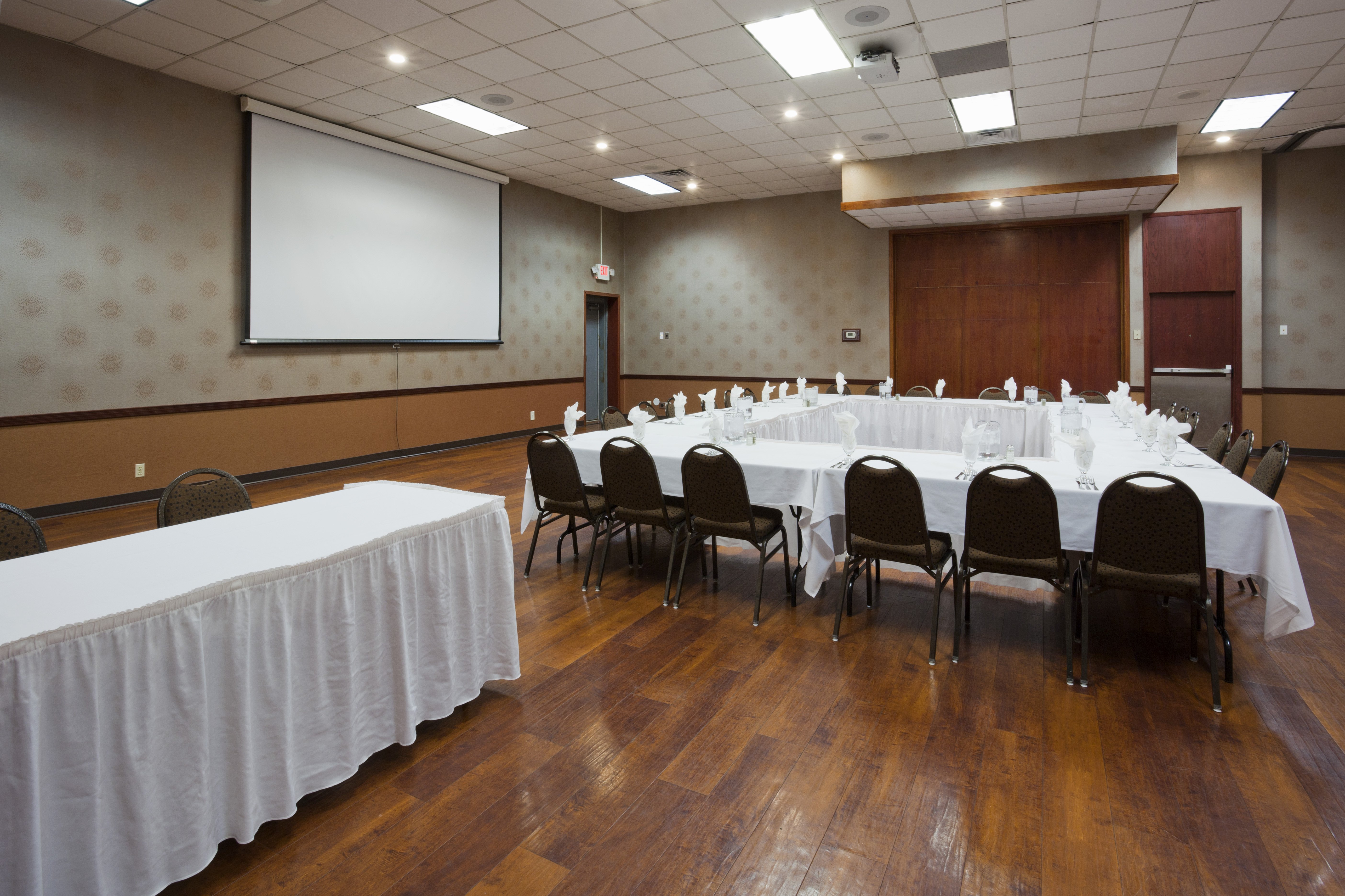 Holiday Inn Alexandria 40/42