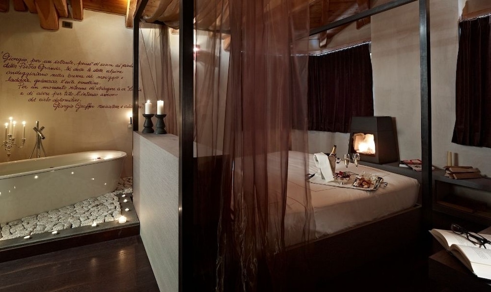 DV Chalet Boutique Hotel and Spa 4/18