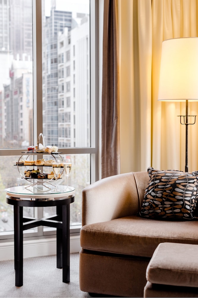 Westin Melbourne 42/62