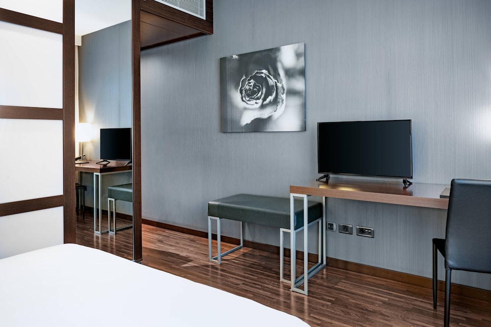 AC Hotel Algeciras by Marriott 46/48