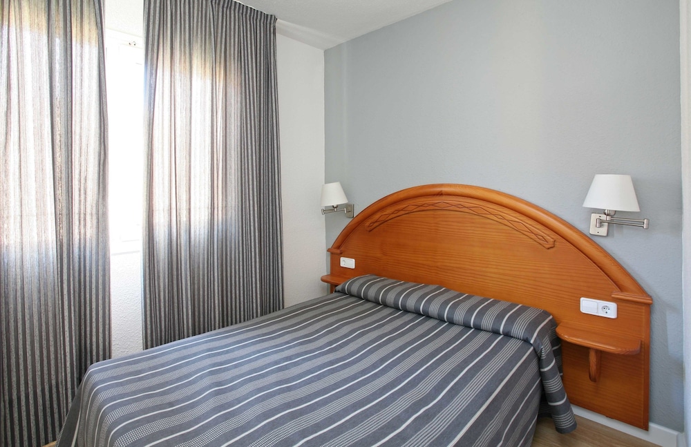 Apartamentos Turisticos Jardines del Plaza 7/50