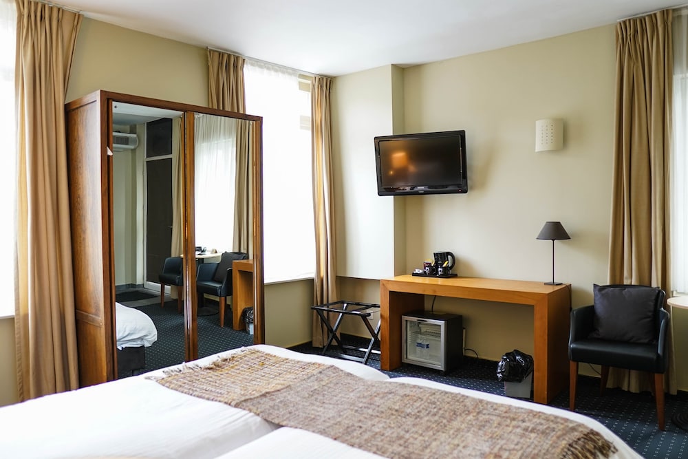 Hotel De Flandre 7/32