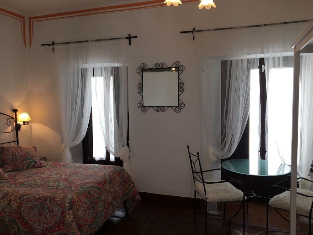 Casa de los Naranjos 10/34