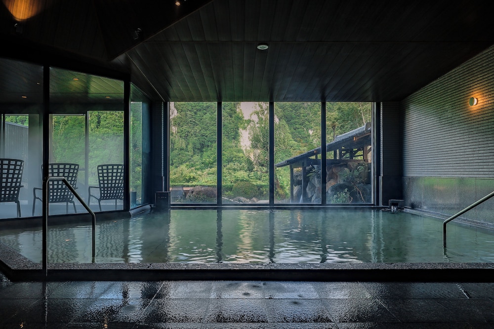 Okuhita Onsen Umehibiki 36/68