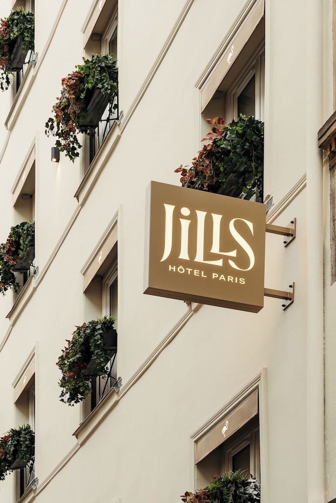 Jills Hotel 18/37
