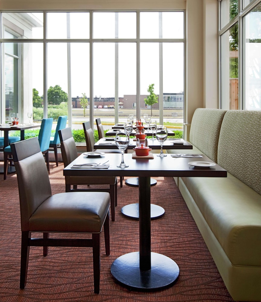 Hilton Garden Inn Montreal Airport 35/47