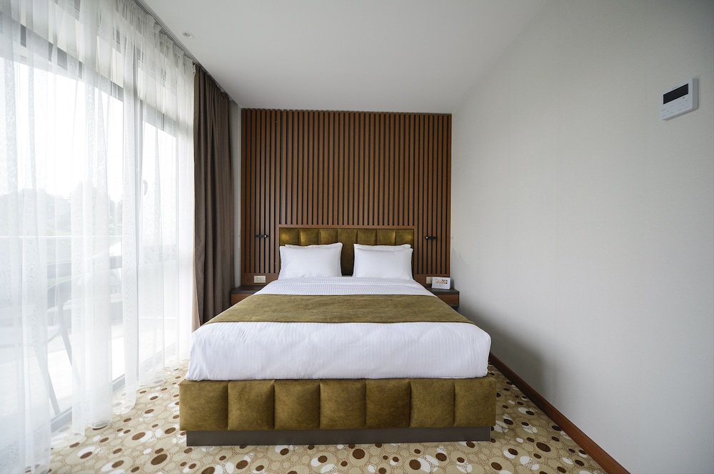 Calligraphy Hotel 9/50