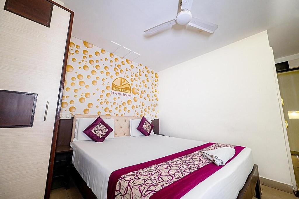 Oyo 3465 Hotel Pearl 30/50
