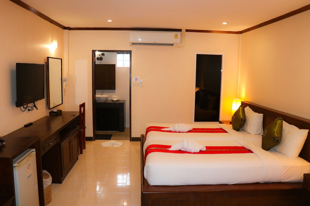 Andaman Seaside Resort Phuket 26/60