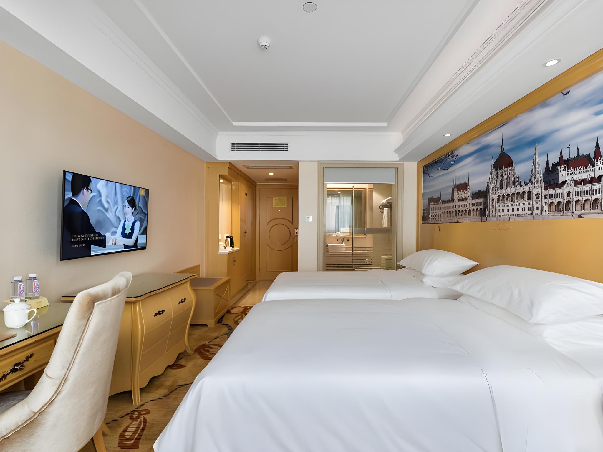 Vienna Hotel (Guangzhou railway station & Xiaobei subway station) 23/48