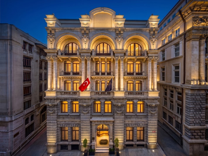 Les Temps Istanbul Karakoy, Curio Collection by Hilton 7/45