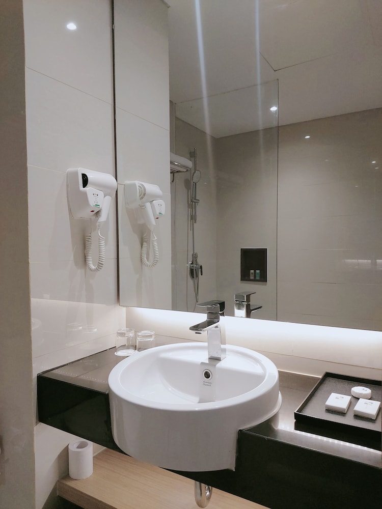 Swiss-Belinn Modern Cikande 58/58
